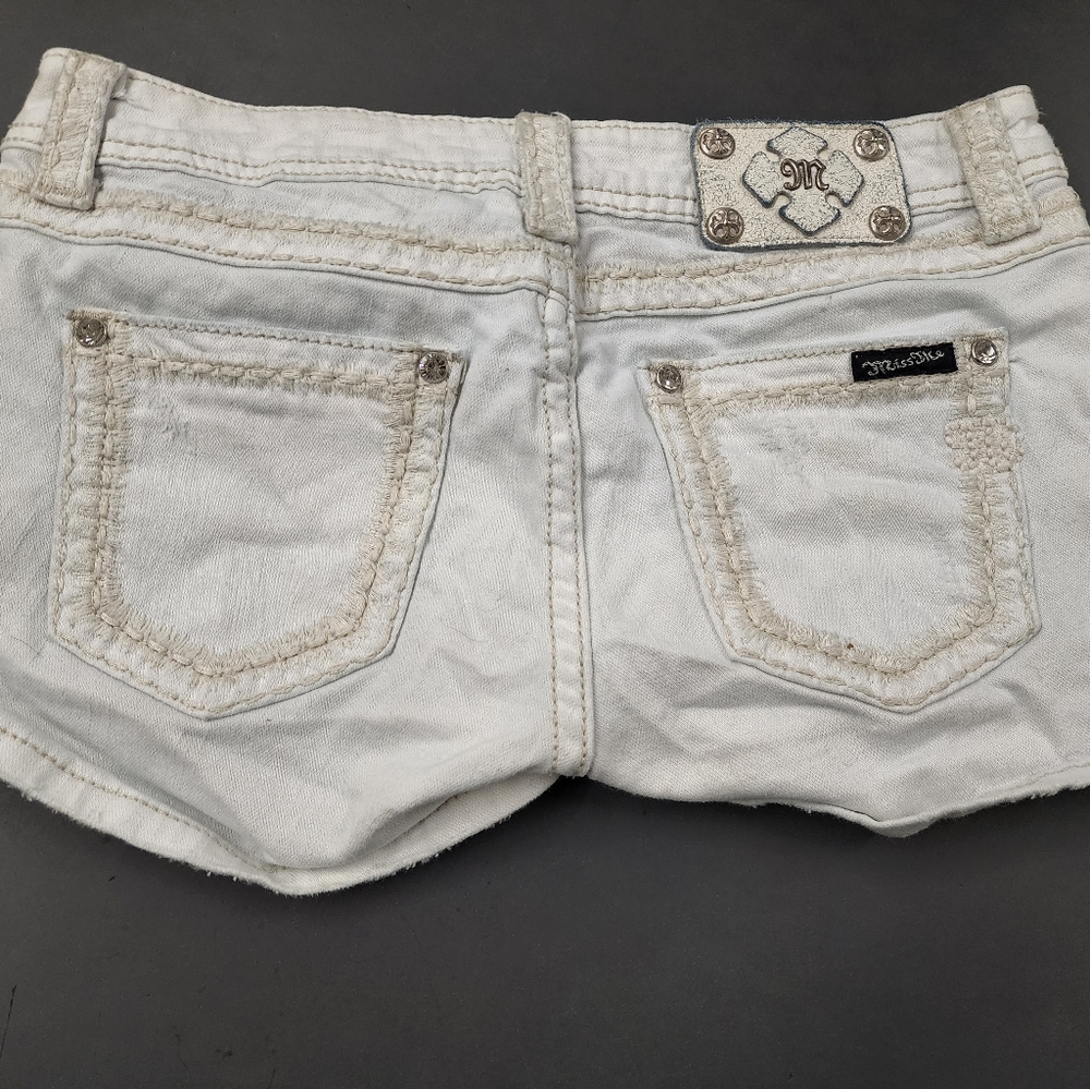Miss me shorts size 29 white